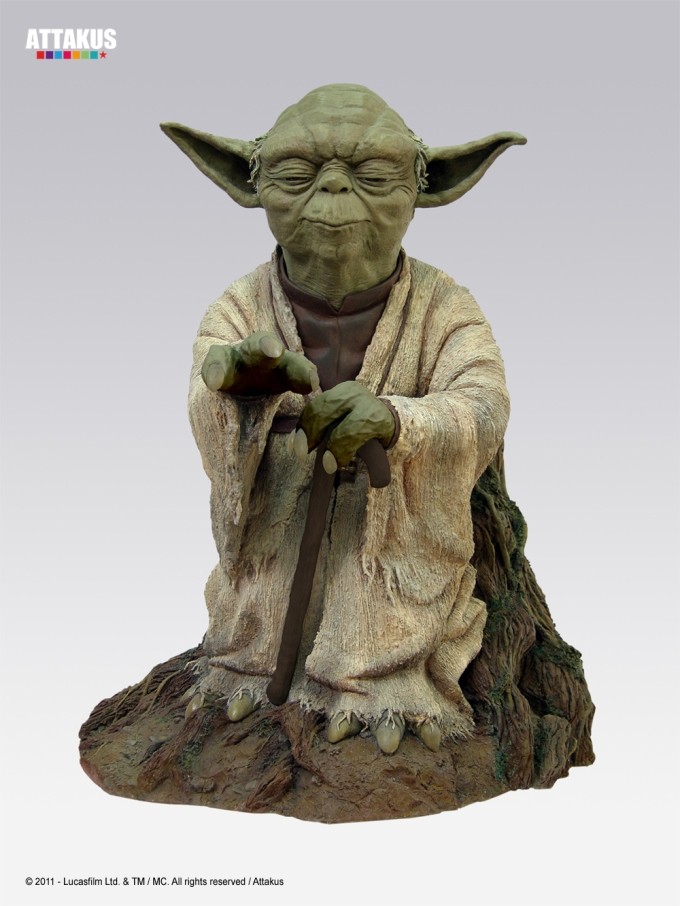 Star Wars: Yoda Using the Force Statue 53 cm