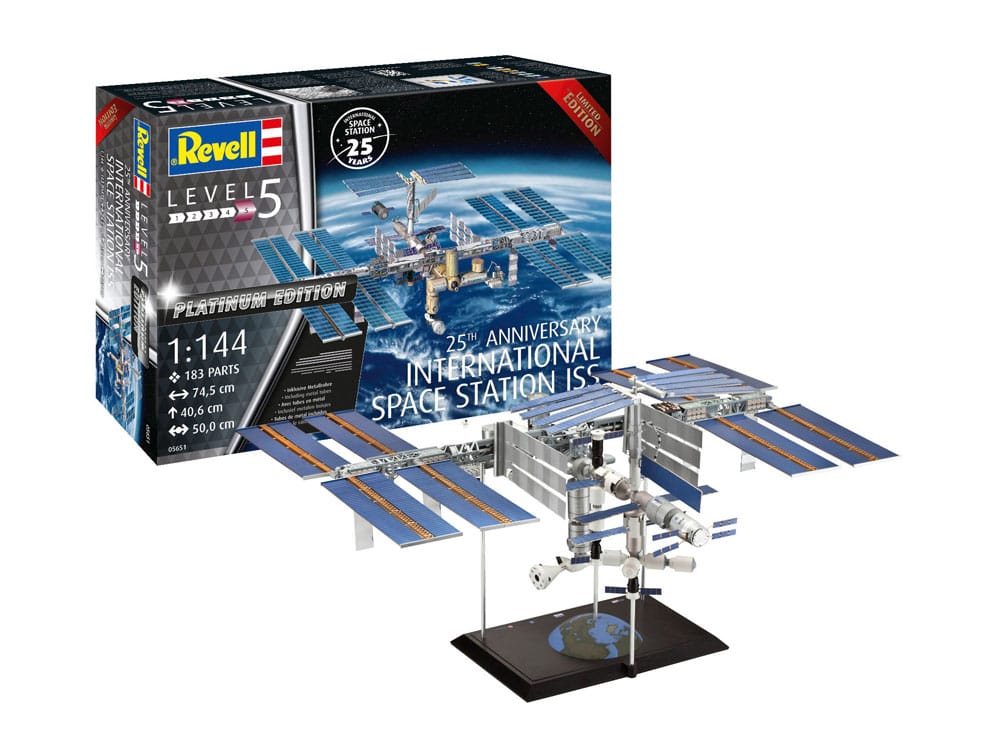 International Space Station ISS Model Kit 1/144 25th Anniversary Platinum