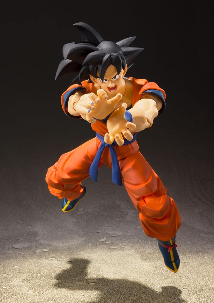 Dragonball Z S.H. Figuarts Action Figure Son Goku (A Saiyan Raised On Earth